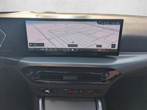 Used 2025 BMW 230i Coupe w/ M Sport Package image 11