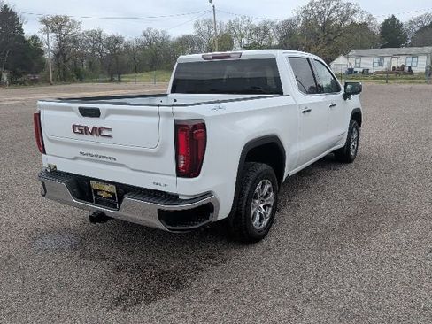 Certified 2025 GMC Sierra 1500 SLT AWD/4WD image 5