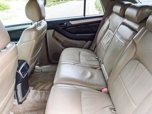 Used 2004 Toyota 4Runner SR5 image 22