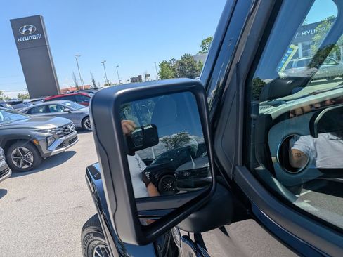 Used 2026 Jeep Wrangler Unlimited Sahara AWD/4WD image 41