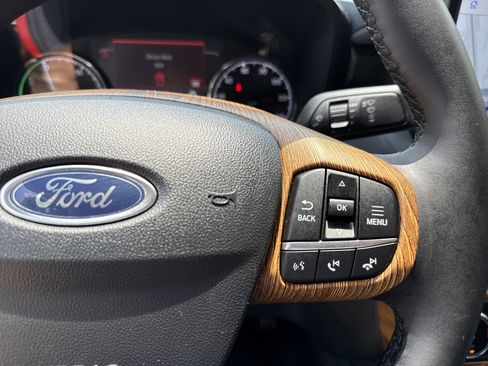 Used 2024 Ford Maverick Lariat w/ Black Appearance Package FWD image 24