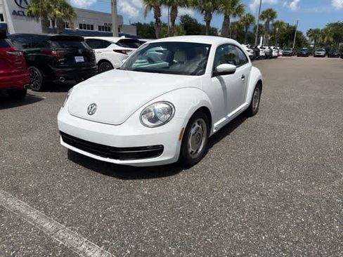 Used 2015 Volkswagen Beetle 1.8T FWD image 5