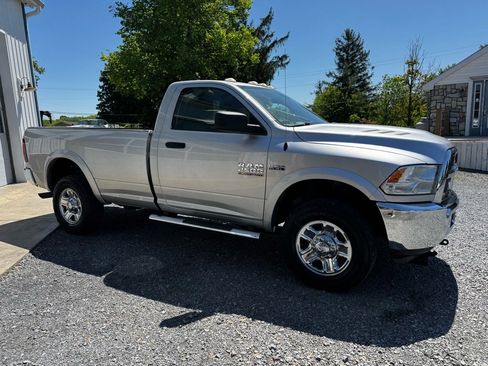 Used 2014 RAM 2500 Tradesman w/ Chrome Appearance Group image 4