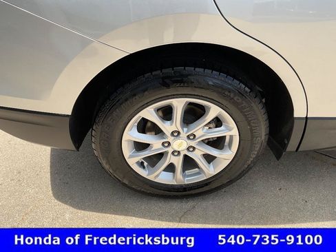 Used 2021 Chevrolet Equinox LS w/ LS Convenience Package FWD image 12