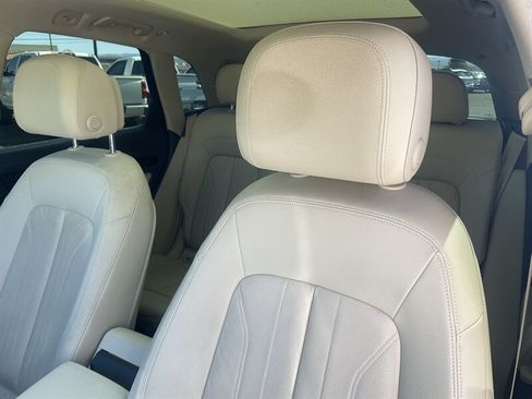 Used 2018 Audi Q5 2.0T Premium w/ Convenience Package AWD/4WD image 6