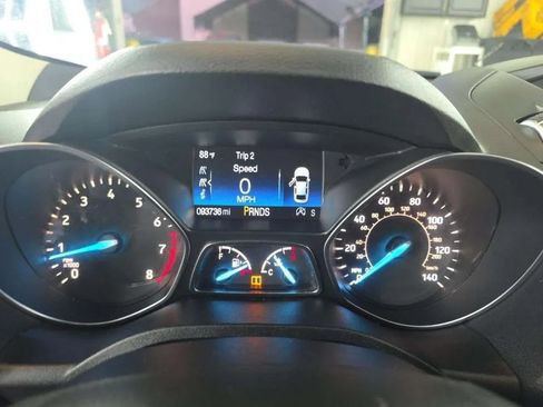 Used 2018 Ford Escape SE w/ SE Sport Appearance Package AWD/4WD image 5