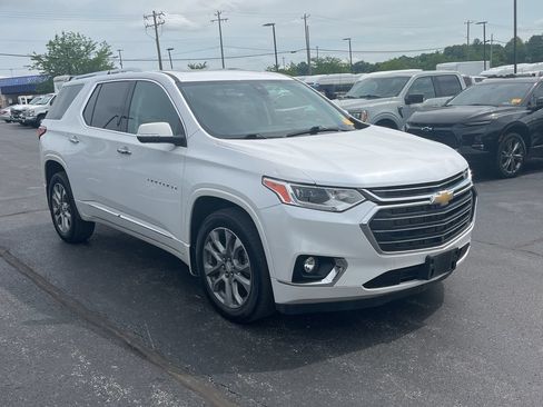 Used 2021 Chevrolet Traverse Premier AWD/4WD image 4