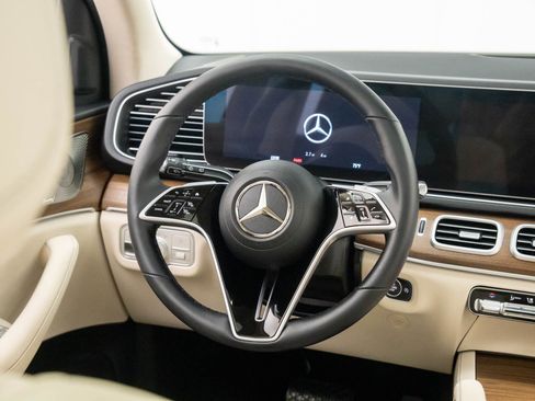 New 2026 Mercedes-Benz GLE 450 4MATIC image 11