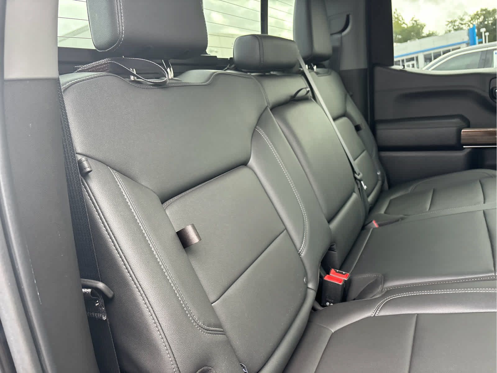 Used 2021 Chevrolet Silverado 1500 LT Trail Boss w/ Convenience Package II AWD/4WD image 29