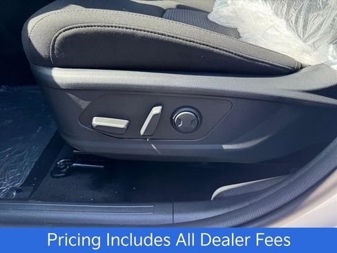 New 2026 Kia Sportage LX FWD image 11