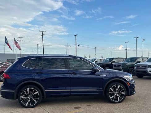 Used 2022 Volkswagen Tiguan SEL R-Line AWD/4WD image 26