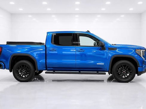 Used 2023 GMC Sierra 1500 Elevation AWD/4WD image 6