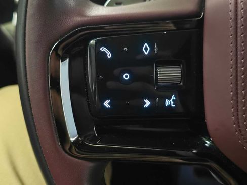 Used 2023 Land Rover Range Rover Sport SE Dynamic image 35