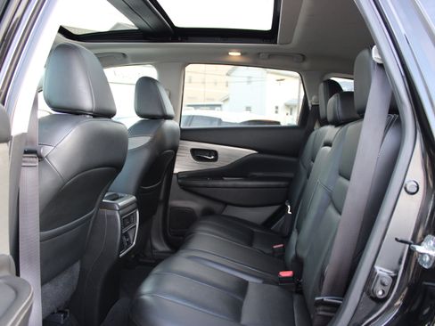 Used 2017 Nissan Murano Platinum w/ Platinum Technology Package image 11