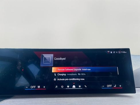 Used 2025 BMW i4 xDrive40i w/ Parking Assistance Package image 16