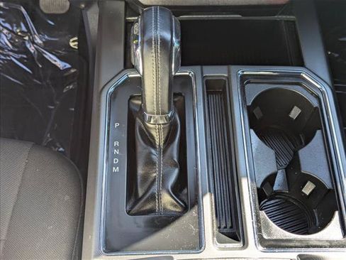 Used 2018 Ford F150 XLT w/ Equipment Group 302A Luxury AWD/4WD image 11