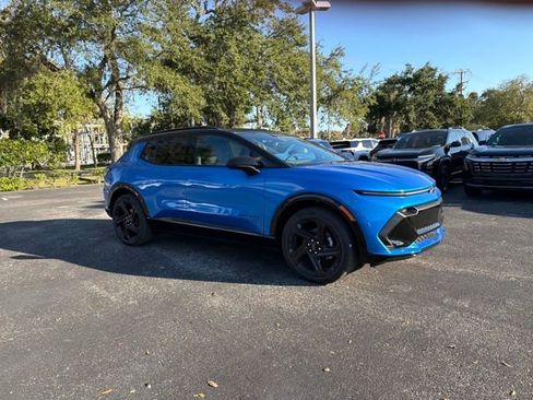 New 2026 Chevrolet Equinox EV RS image 16