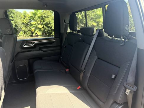 Used 2024 Chevrolet Silverado 2500 LT w/ Convenience Package AWD/4WD image 16