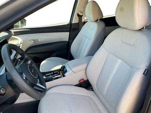 Used 2025 Hyundai Tucson SEL FWD image 9