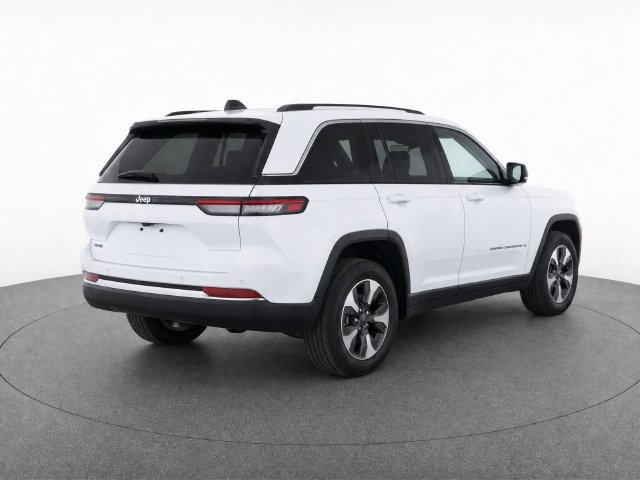 Used 2024 Jeep Grand Cherokee Limited 4xe AWD/4WD image 3