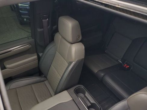 Used 2023 Chevrolet Silverado 1500 ZR2 w/ Technology Package AWD/4WD image 34