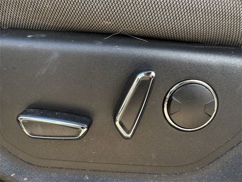 Used 2018 Ford F150 XLT w/ Equipment Group 302A Luxury image 26