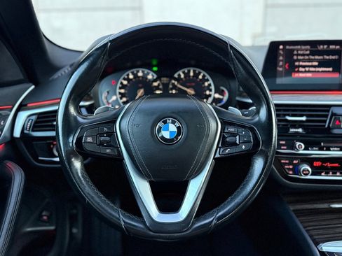 Used 2019 BMW 530i w/ Convenience Package RWD image 23
