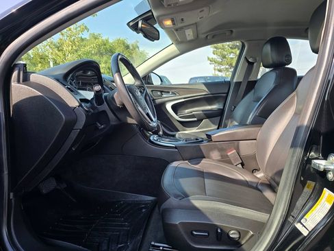 Used 2016 Buick Regal Premium FWD image 10