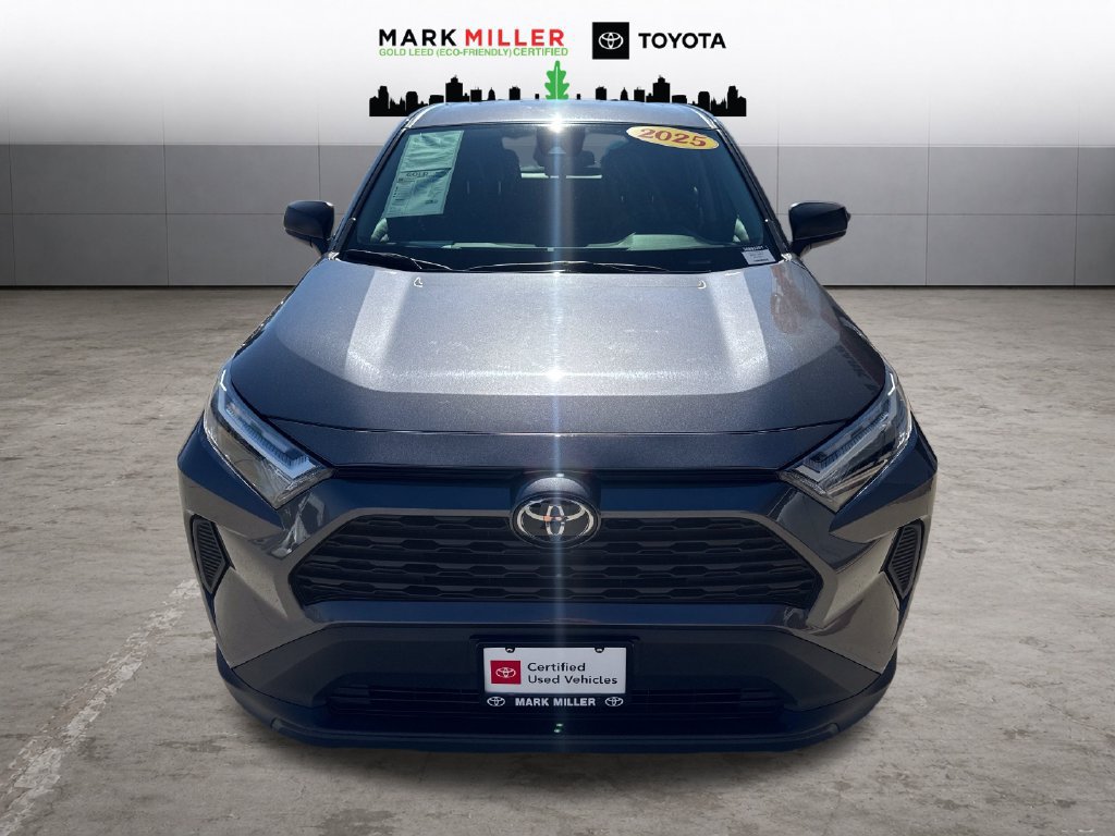 Certified 2025 Toyota RAV4 LE AWD/4WD image 8