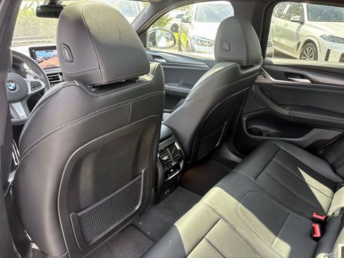 Used 2025 BMW X4 xDrive30i w/ M Sport Package AWD/4WD image 28