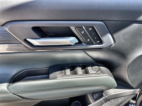 New 2026 GMC Terrain AT4 w/ Convenience Package III image 22