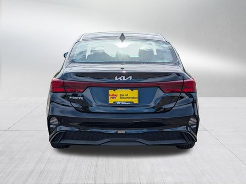 Certified 2024 Kia Forte LXS w/ LXS Technology Package FWD image 4
