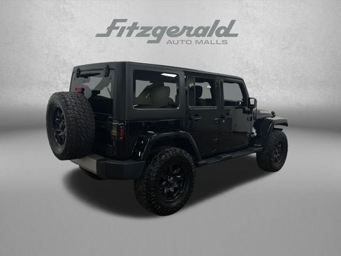 Used 2013 Jeep Wrangler Unlimited Sahara w/ Connectivity Group AWD/4WD image 5