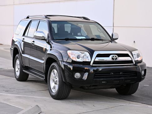 Used 2008 Toyota 4Runner SR5 RWD image 8