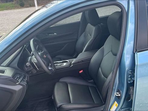 Used 2023 Cadillac CT4 Sport w/ Technology Package image 25