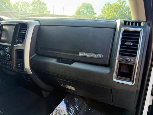 Used 2016 RAM 3500 Laramie image 29