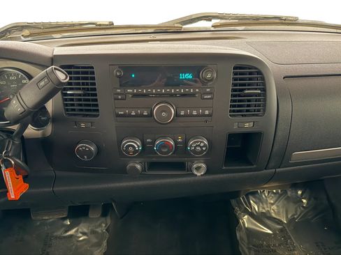 Used 2010 Chevrolet Silverado 2500 LT AWD/4WD image 15