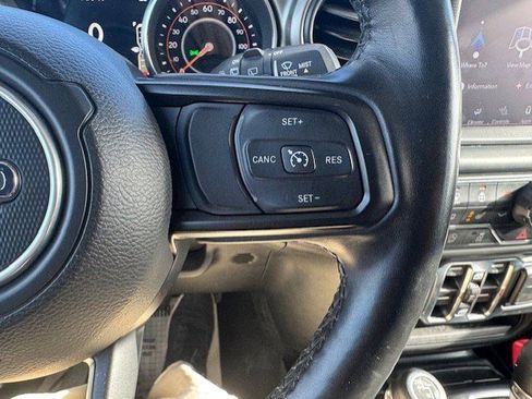 Used 2021 Jeep Wrangler Unlimited Sport image 17