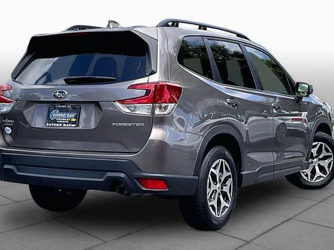 Used 2023 Subaru Forester Premium AWD/4WD image 13
