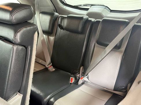 Certified 2018 Toyota Highlander LE FWD image 24