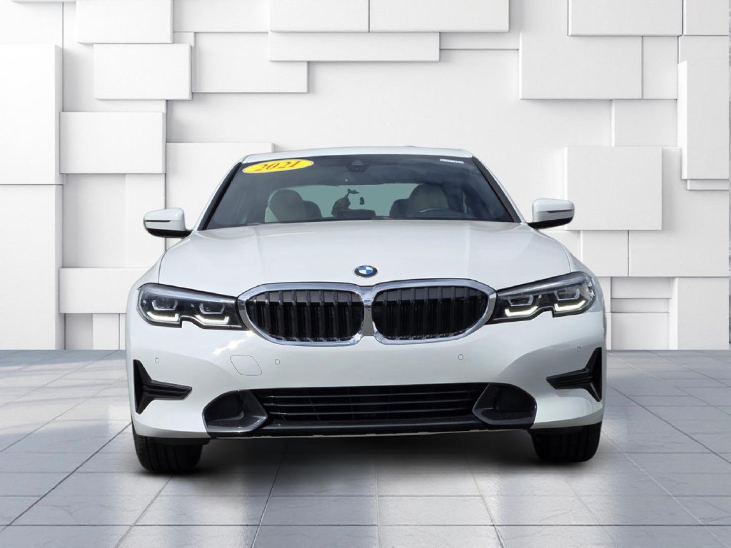 Used 2021 BMW 330i xDrive Sedan w/ Convenience Package AWD/4WD image 2