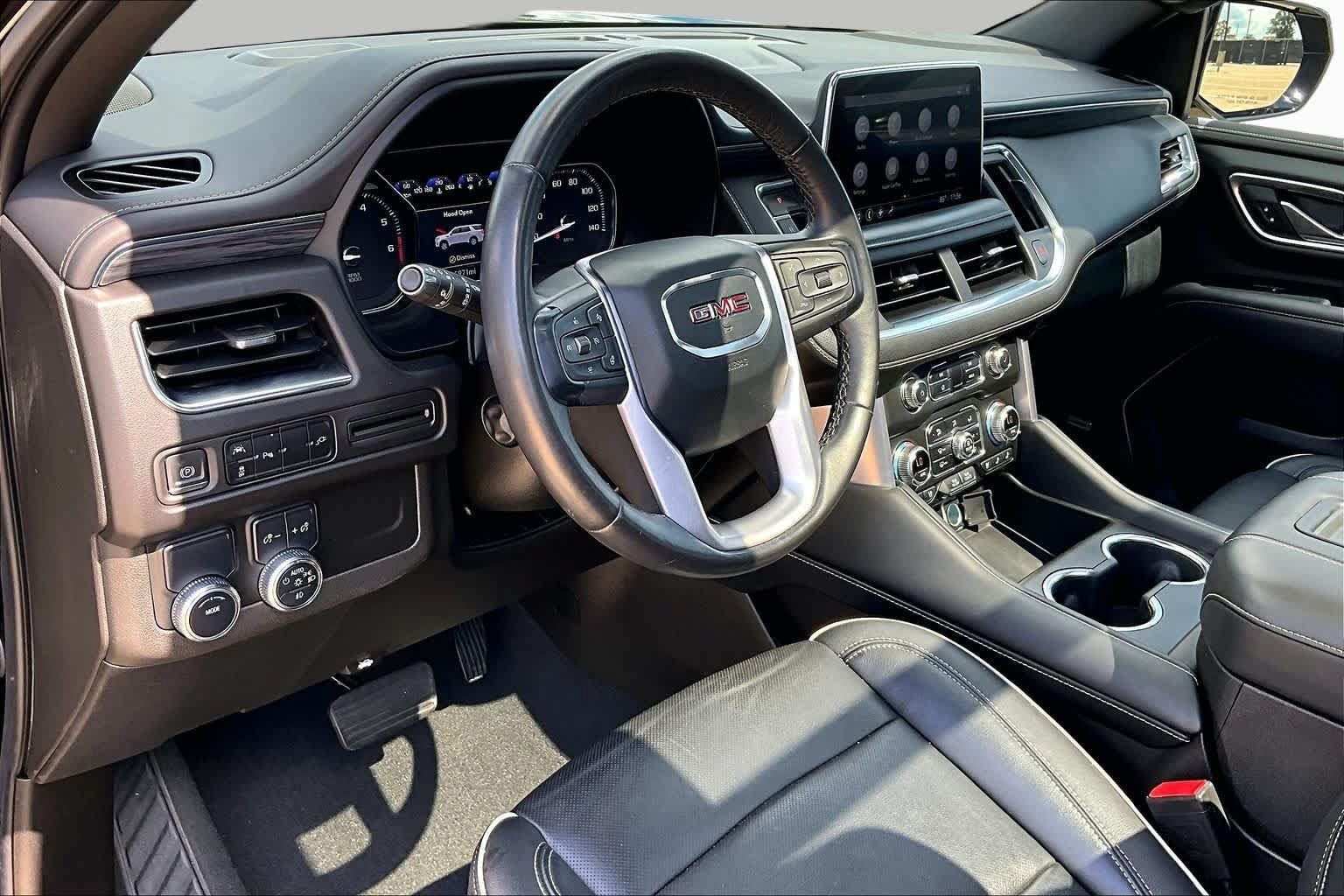 Used 2021 GMC Yukon SLT w/ SLT Premium Package RWD image 18