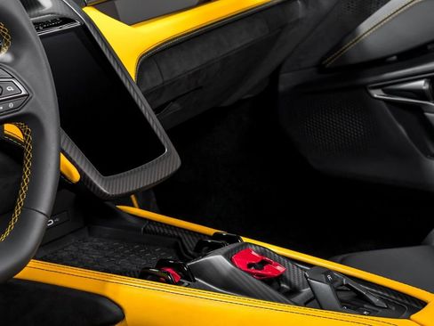 Used 2024 Lamborghini Revuelto image 22