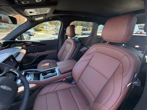 New 2026 Lincoln Nautilus Reserve w/ Jet Appearance Package image 13