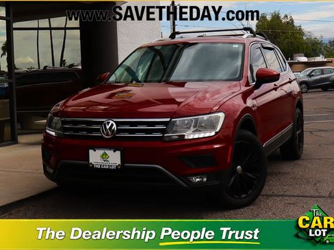 Used 2018 Volkswagen Tiguan SEL w/ 3rd Row Seat Package AWD/4WD image 1