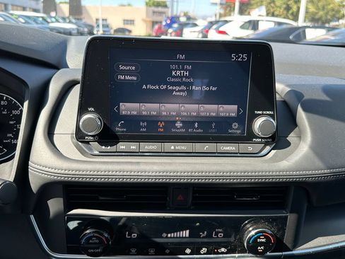Used 2026 Nissan Rogue SV FWD image 29