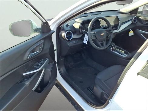 New 2026 Chevrolet Trax LS w/ LS Convenience Package image 10