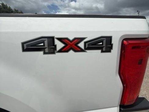Used 2017 Ford F250 XL w/ STX Appearance Package AWD/4WD image 7