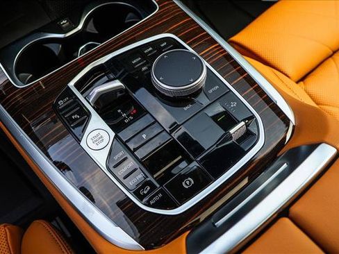 New 2027 BMW X7 xDrive40i w/ M Sport Package AWD/4WD image 18