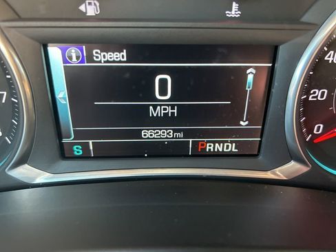 Used 2018 Chevrolet Equinox Premier image 26